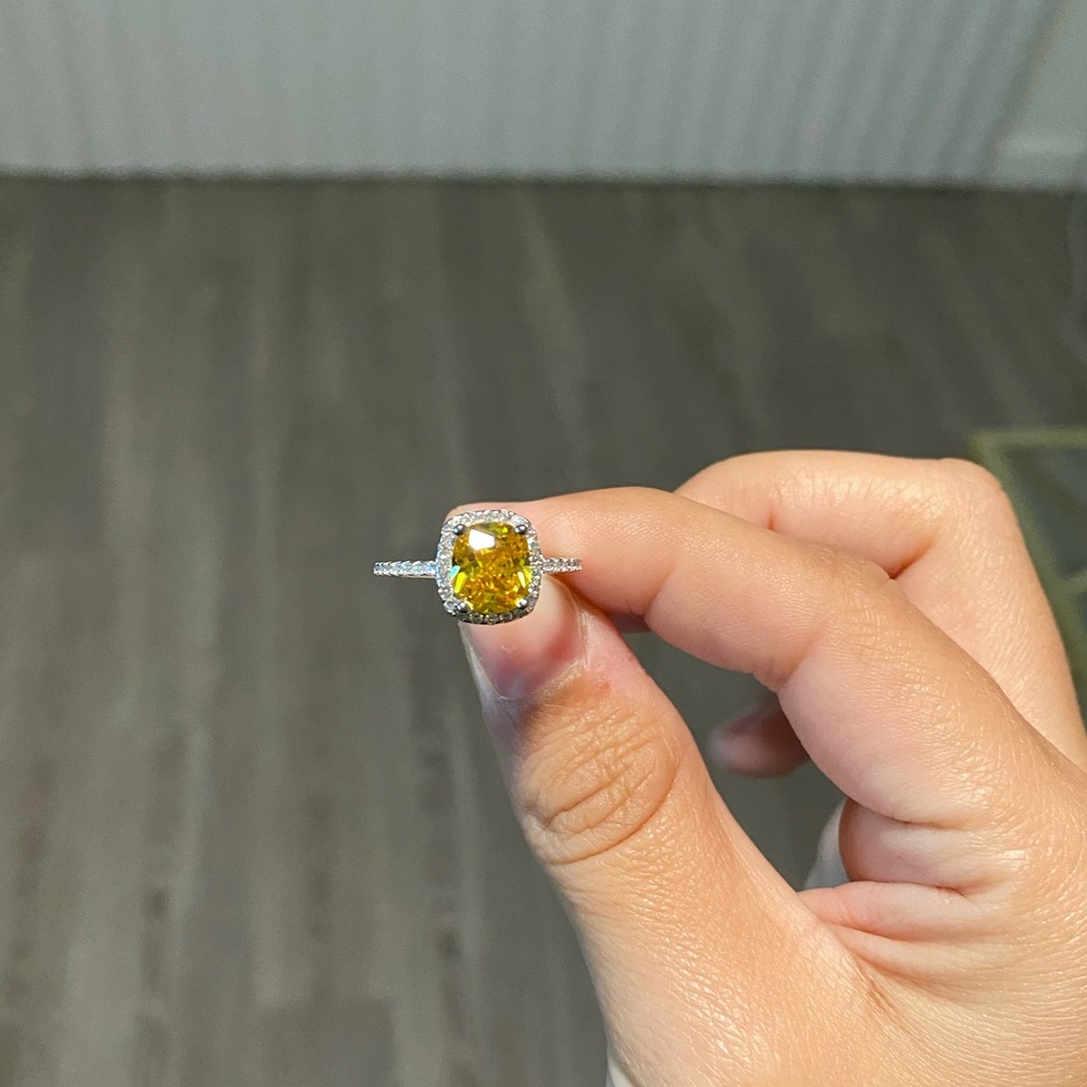 ✨Stunning Citrine Halo Ring✨ - Picture 7 of 16